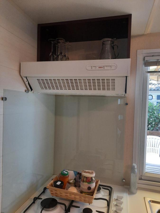 Mobile-Home Hyeres Var Climatise Dans Camping Avec Piscine Jusqu'A 6 Personnes Экстерьер фото