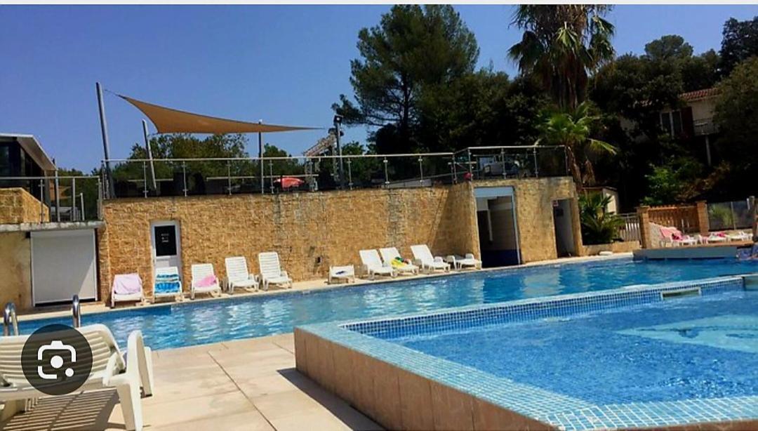 Mobile-Home Hyeres Var Climatise Dans Camping Avec Piscine Jusqu'A 6 Personnes Экстерьер фото